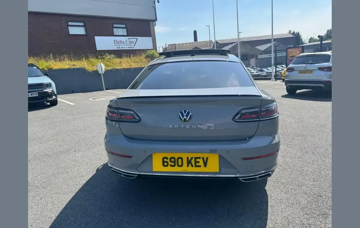 Used VW Arteon R-line 187 HP (137 kW) 2023 Grey Hatchback