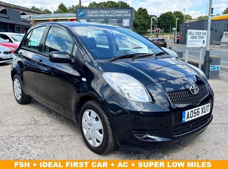 Black Used 2006 Toyota Yaris T3 Hatchback | £3,295 (A bit pricey) - Image 1/4