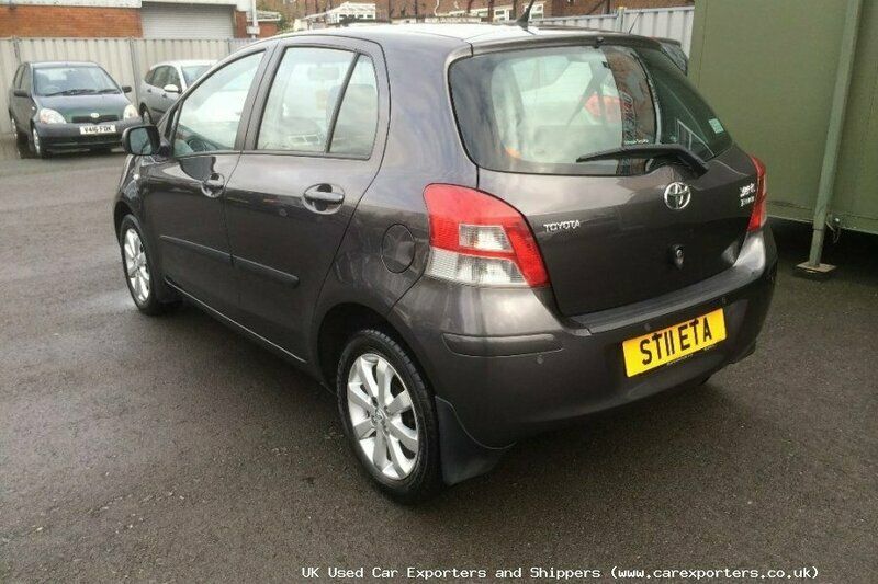 Begagnad Toyota Yaris 2011 Halvkombi