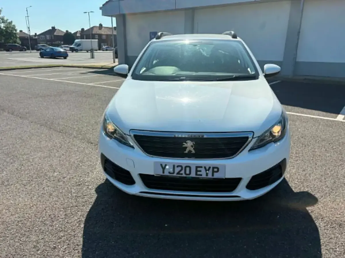 Used Peugeot 308 Active 2020 White Hatchback