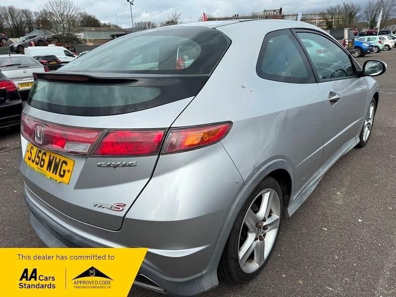 Used Honda Civic Type S 138 HP (101 kW) 2006 Silver Hatchback