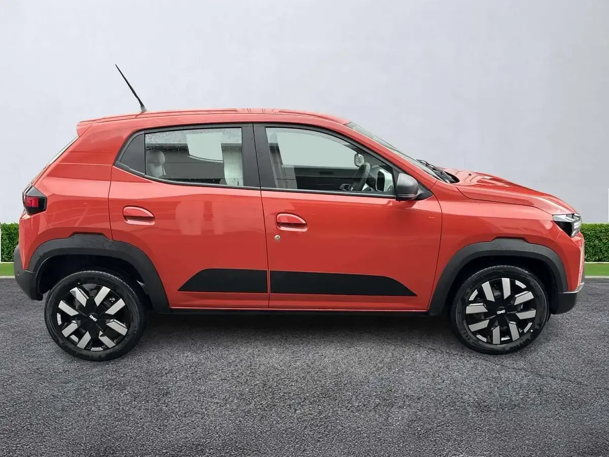 New Dacia Spring Expression 47 kW (65 HP) 2026 Beige Hatchback