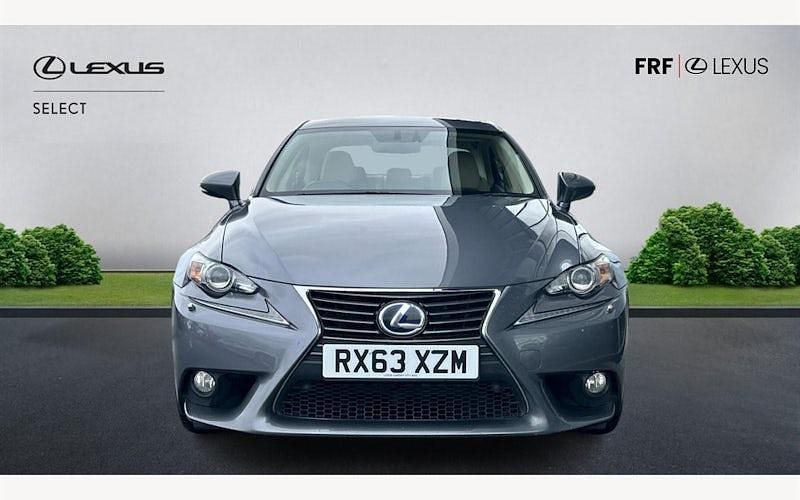 Used Lexus IS300h 223 HP (164 kW) 2016 Sedan