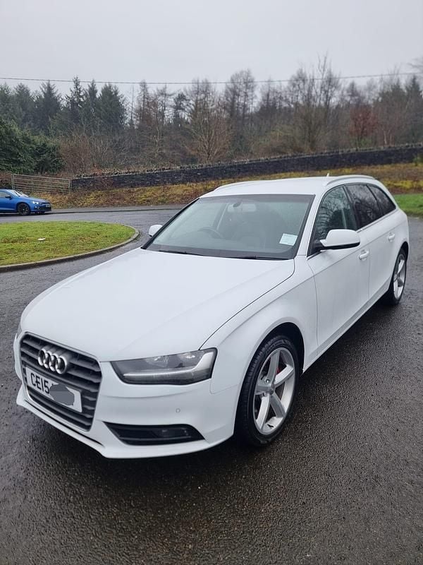 Used Audi A4 2015 White Estate