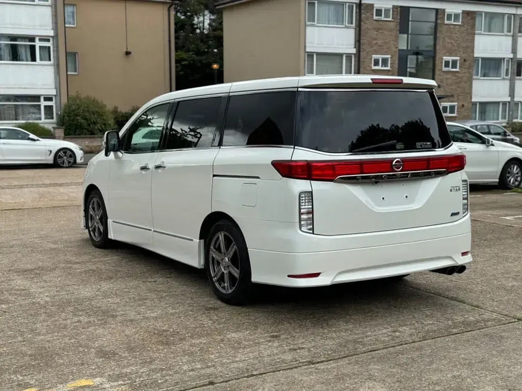 Used Nissan Elgrand 2024 MPV