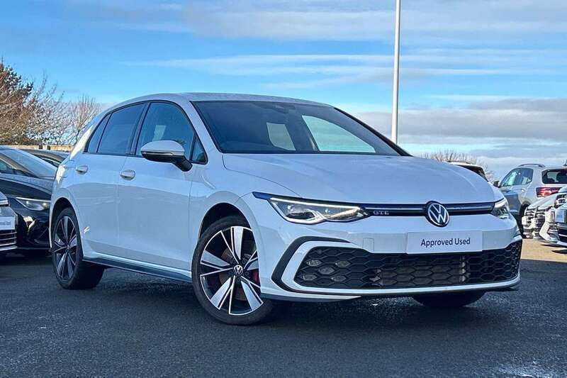 White Used 2023 VW Golf VIII GTE Hatchback | £26,995 (A bit pricey) - Image 1/4