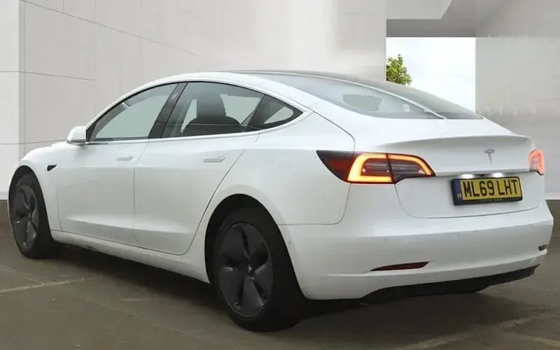 Used Tesla Model 3 Standard Range 180 kW (245 HP) 2021 Sedan