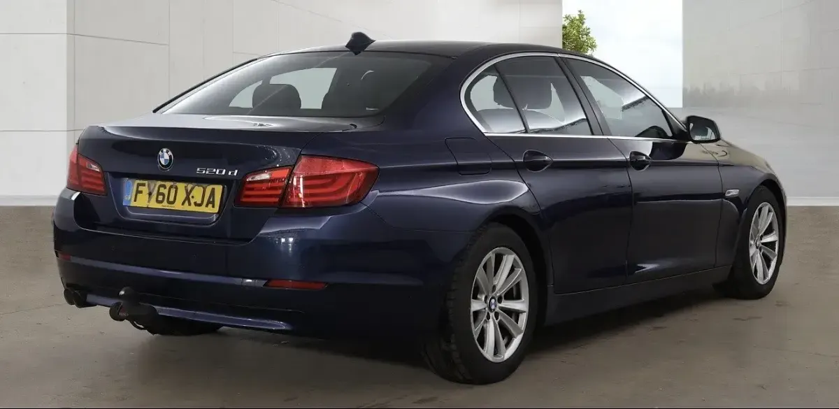 Begagnad BMW 520 2010 Blå Sedan