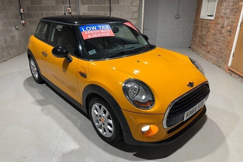 Orange Used 2016 Mini Cooper Hatch Hatchback | £7,995 (Fair price) - Image 1/1
