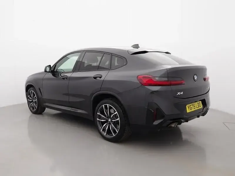 Gebraucht BMW X4 M Sport 188 PS (138 kW) 2025 Grau SUV