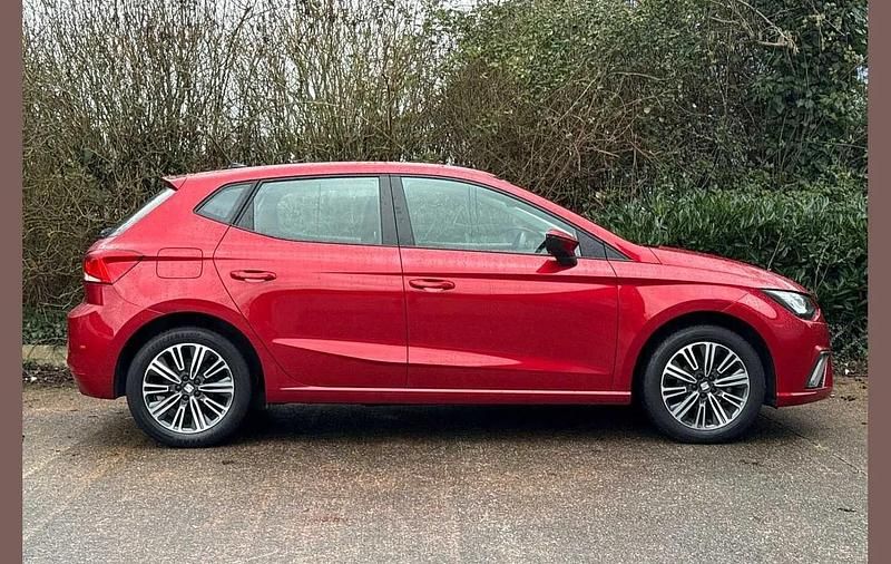 Used Seat Ibiza SE Technology 94 HP (69 kW) 2022 Red Hatchback