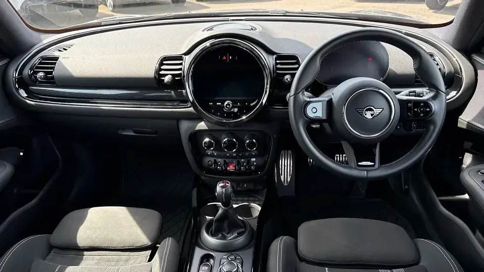 Used Mini Cooper S Clubman Sport 176 HP (129 kW) 2022 Black Estate