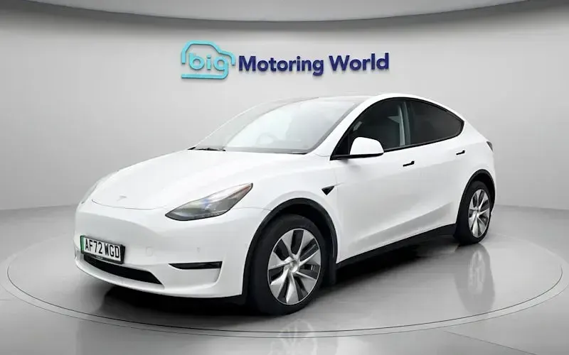Used Tesla Model Y Long Range AWD 286 kW (389 HP) 2025 SUV