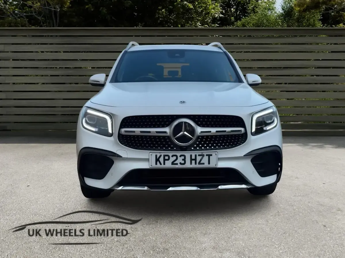 Used Mercedes GLB200 Executive 163 HP (119 kW) 2023 White SUV