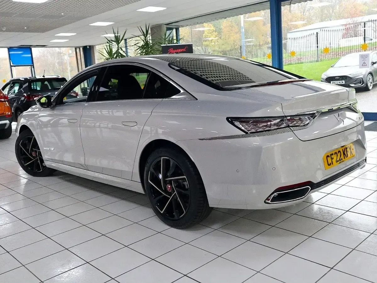Used DS Automobiles DS9 Performance Line Plus 225 HP (165 kW) 2022 White Sedan