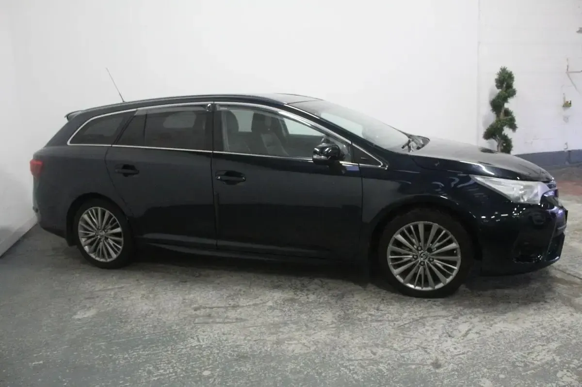 Used Toyota Avensis 2015 Grey Estate