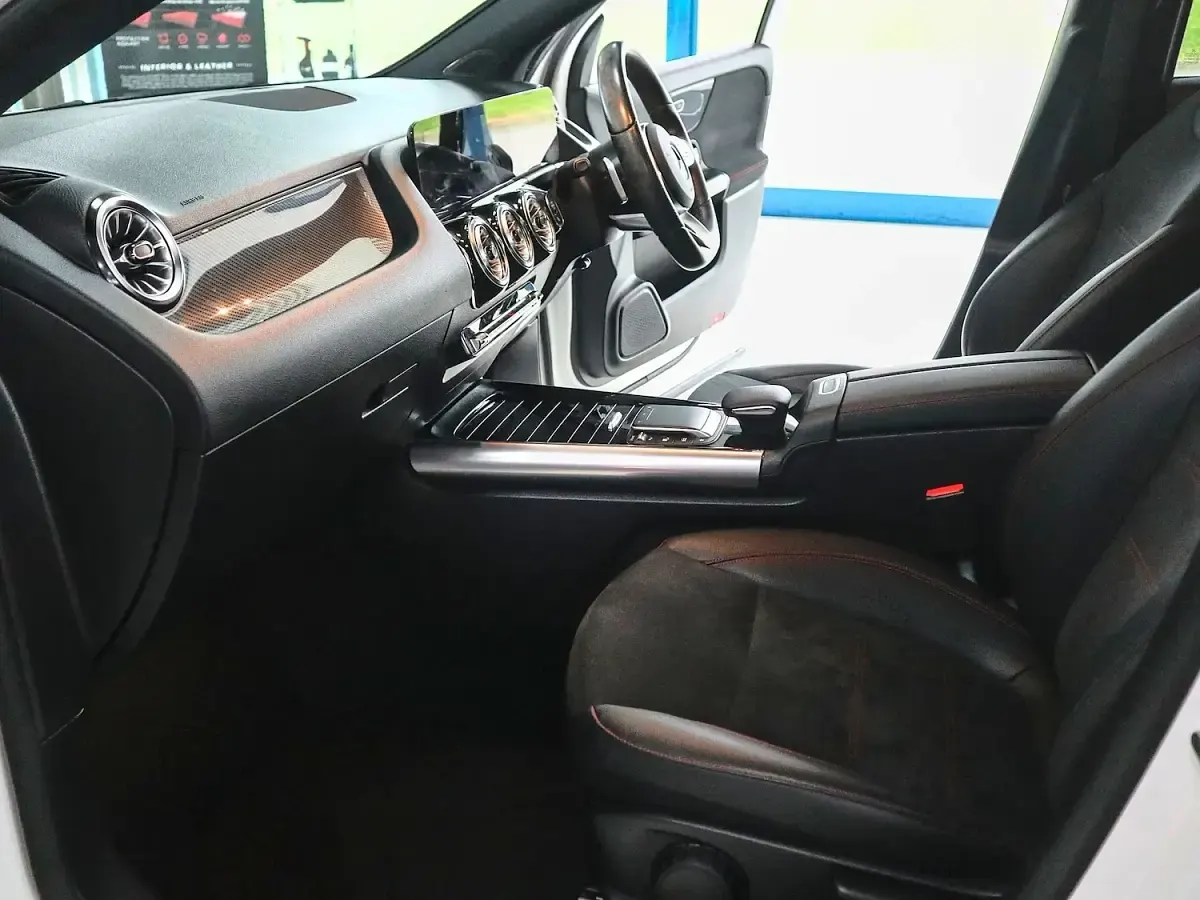 Used Mercedes GLA200 AMG Line Premium 150 HP (110 kW) 2022 White SUV