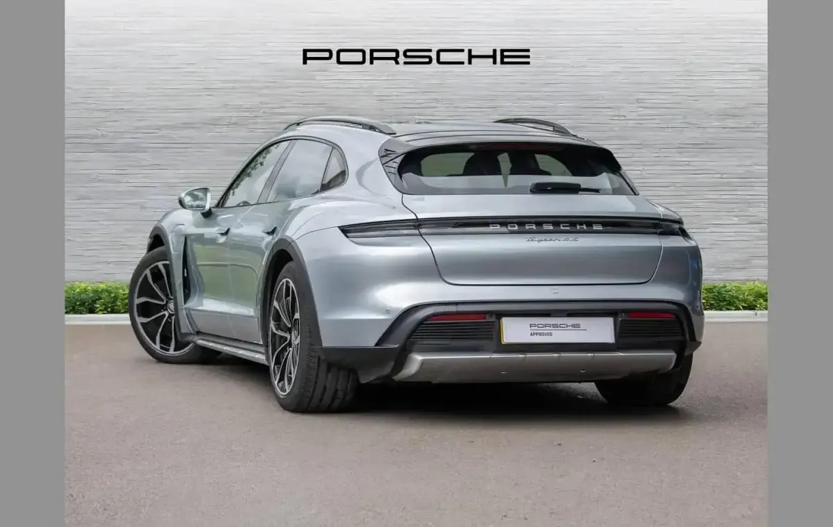 Used Porsche Taycan 419 kW (571 HP) 2022 Silver Estate