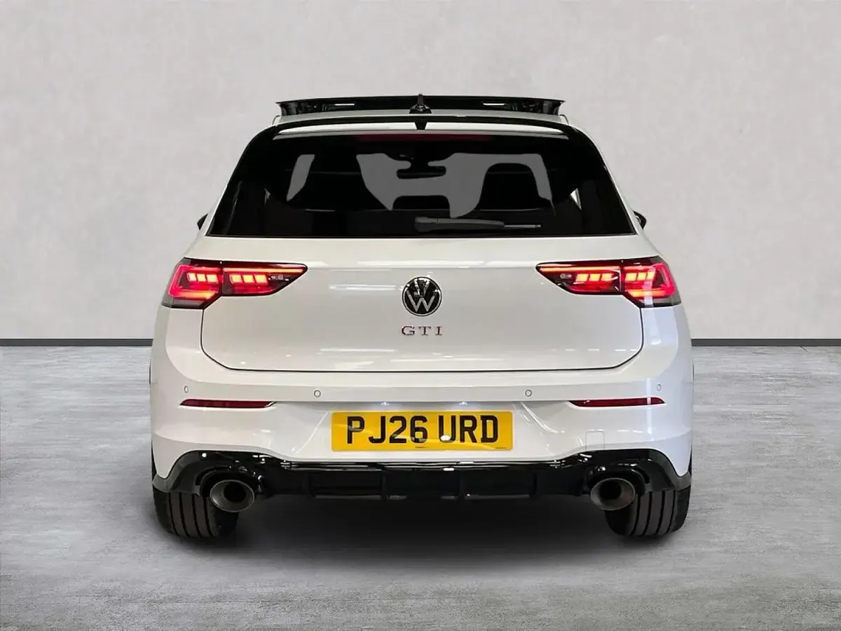 New VW Golf VIII GTI Clubsport 300 HP (220 kW) 2026 White Hatchback