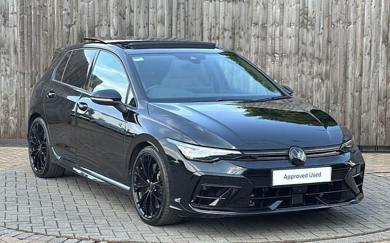 Used 2025 VW Golf VIII Black Edition Hatchback | £41,299 (Expensive) - Image 1/4