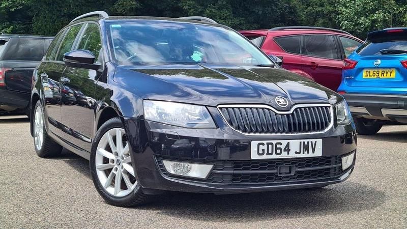 Black Used 2015 Skoda Octavia Elegance Estate | £6,995 (A bit pricey) - Image 1/4