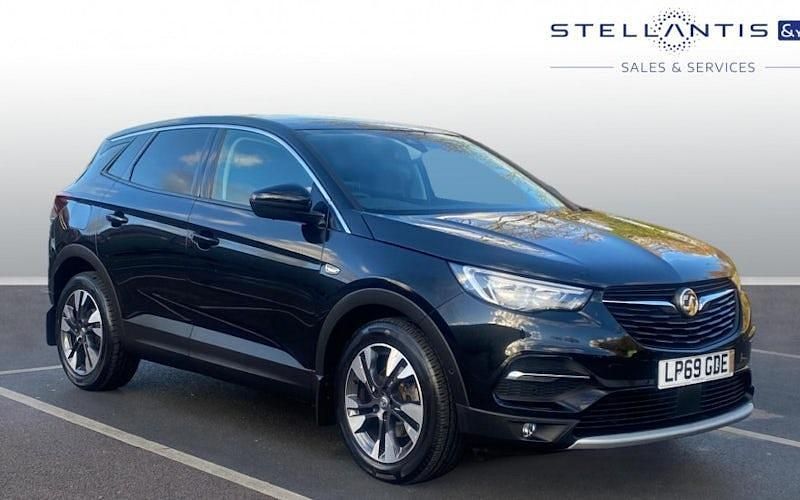 Used Vauxhall Grandland X SRi 131 HP (96 kW) 2021 SUV