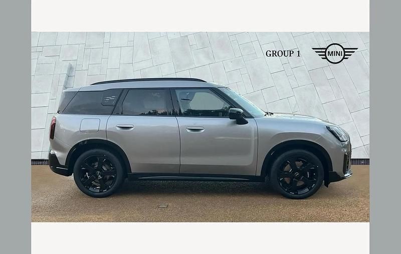 New Mini Countryman Sport 214 HP (157 kW) 2025 Silver SUV