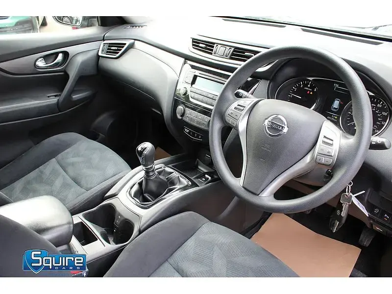 Used Nissan X-Trail Visia 163 HP (119 kW) 2016 Black SUV