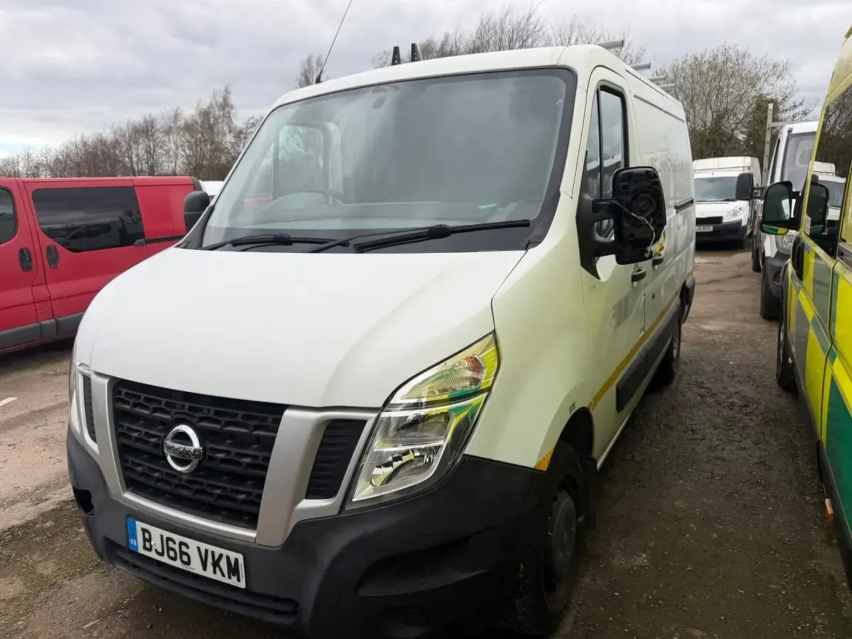 Used Nissan NV400 110 HP (80 kW) 2016 White Van