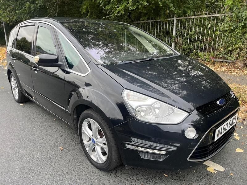 Black Used 2010 Ford S-MAX Titanium MPV | £2,495 (Good price) - Image 1/4