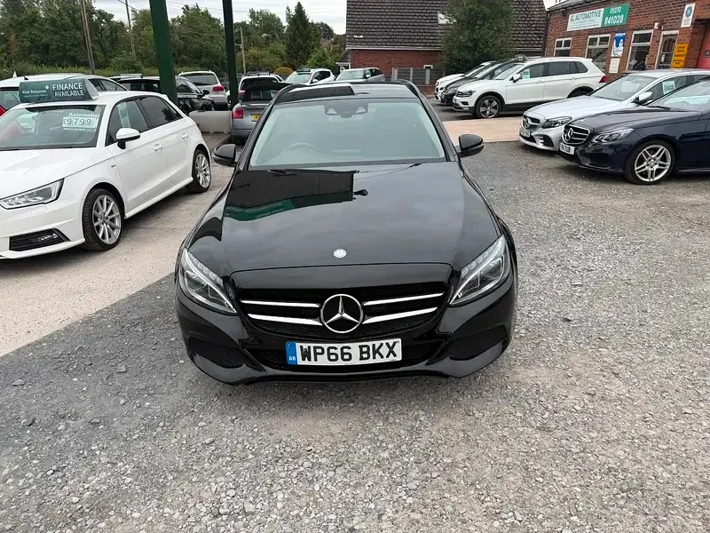 Used Mercedes C220 167 HP (122 kW) 2016 Black Estate