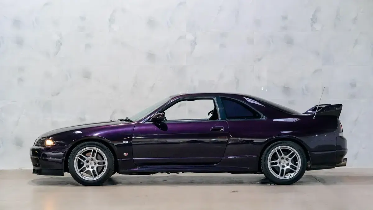 Used Nissan Skyline GT 1999 Mauve/purple