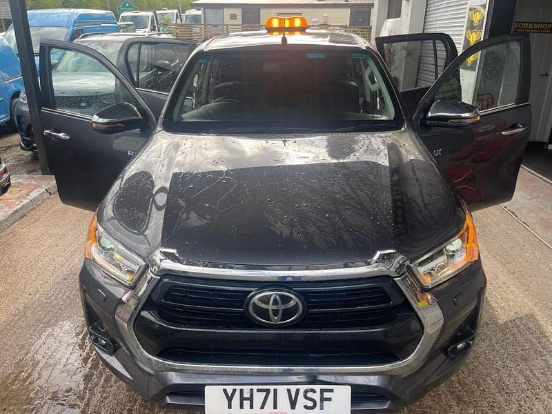 Usado Toyota HiLux 2021 Cinzento Pickup