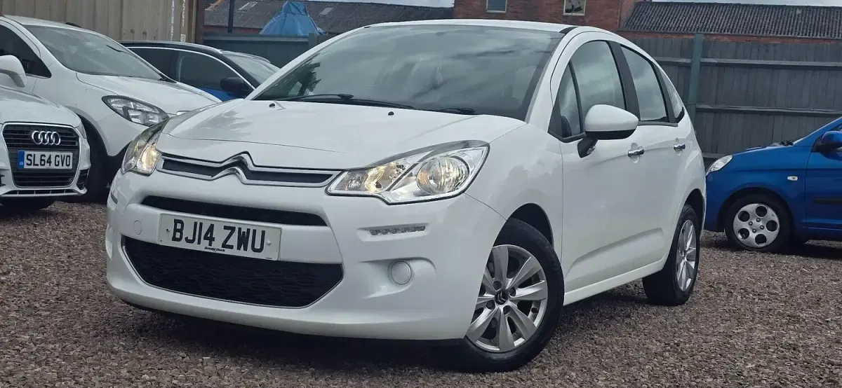 Used Citroën C3 VTR Sport 68 HP (50 kW) 2014 White Hatchback