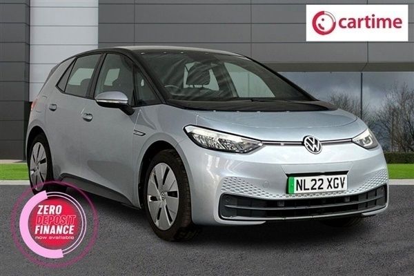 Silver Used 2022 VW ID.3 Pro Performance Hatchback | £16,170 (Fair price) - Image 1/3