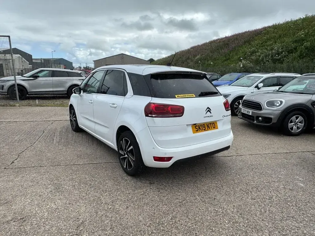 Used Citroën C4 Flair 130 HP (95 kW) 2019 White MPV