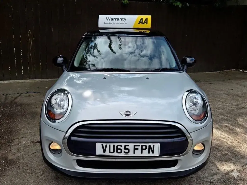 Used Mini Cooper D Hatch 116 HP (85 kW) 2015 Silver Hatchback