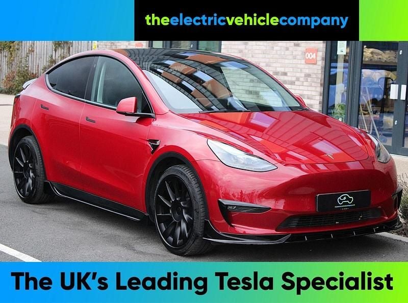 Red Used 2022 Tesla Model Y Long Range AWD SUV | £26,895 (A bit pricey) - Image 1/3