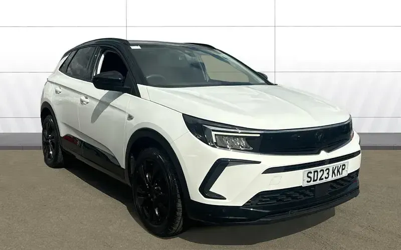 Used Vauxhall Grandland X 131 HP (96 kW) 2023 SUV