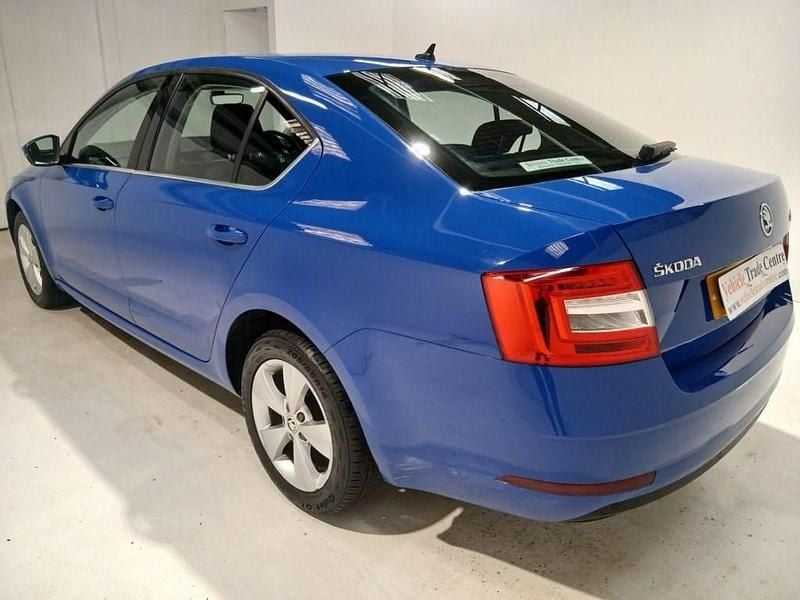 Used Skoda Octavia SE Technology 115 HP (84 kW) 2019 Blue Hatchback