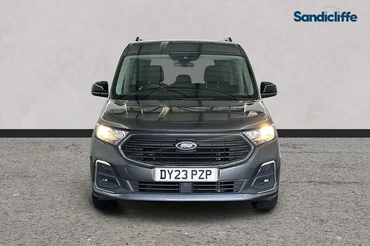 Used Ford Tourneo Connect Titanium 122 HP (89 kW) 2024 Grey MPV