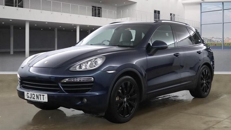 Begagnad Porsche Cayenne S E-Hybrid 2012 Blå SUV