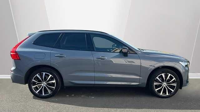 Used Volvo XC60 Plus 194 HP (142 kW) 2023 SUV