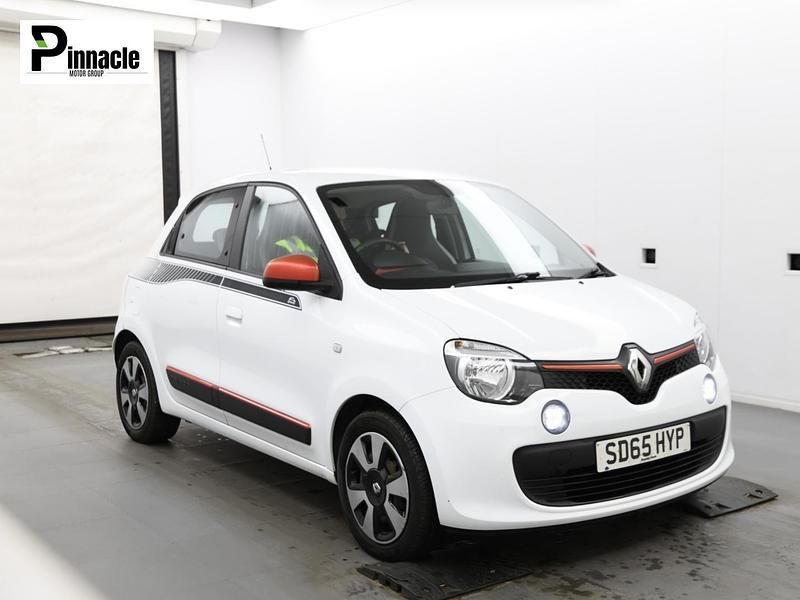 White Used 2015 Renault Twingo Play Hatchback | £3,995 (Fair price) - Image 1/4