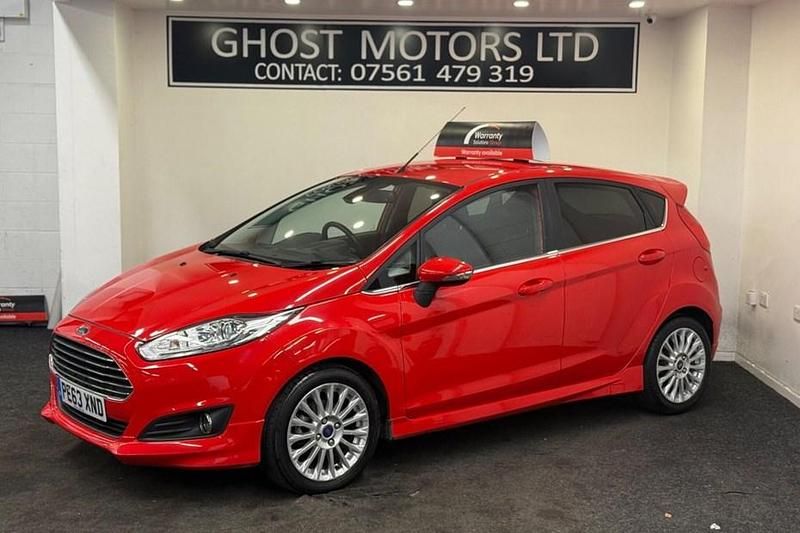Red Used 2013 Ford Fiesta Titanium Hatchback | £3,250 (Good price) - Image 1/1