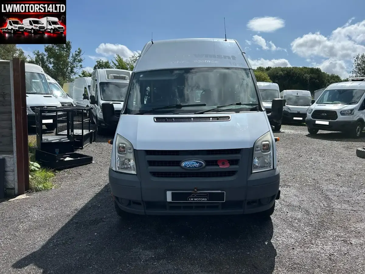 Used Ford Transit 115 HP (84 kW) 2010 White Van