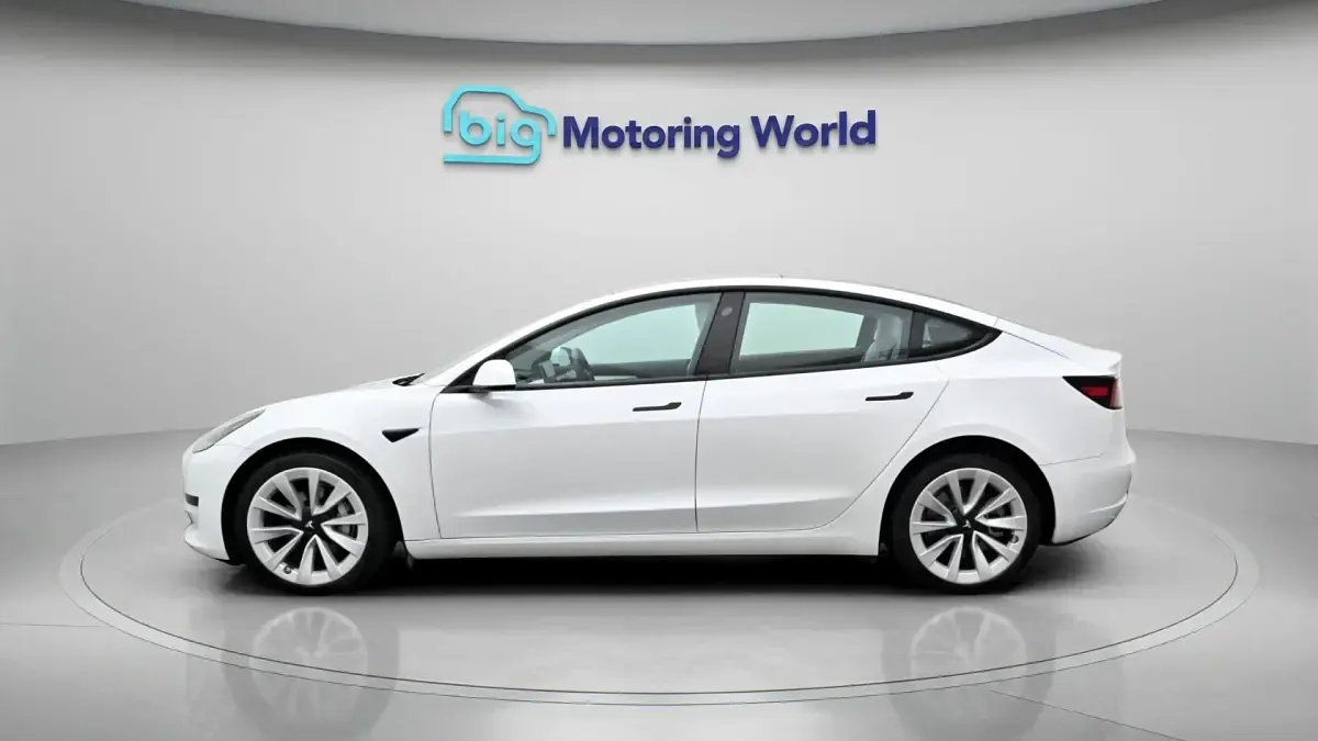 Used Tesla Model 3 RWD 222 kW (302 HP) 2022 Sedan