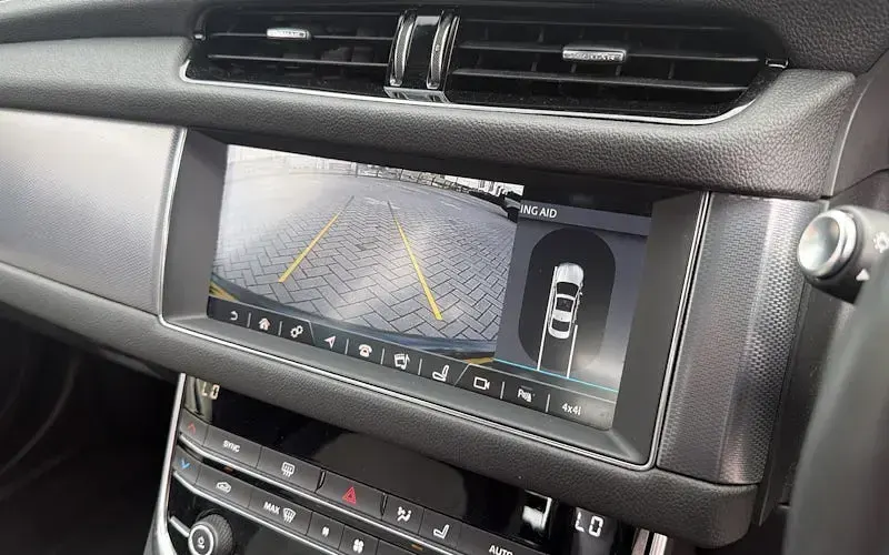 Used Jaguar XF R-Sport 180 HP (132 kW) 2020 Portofini blue Sedan