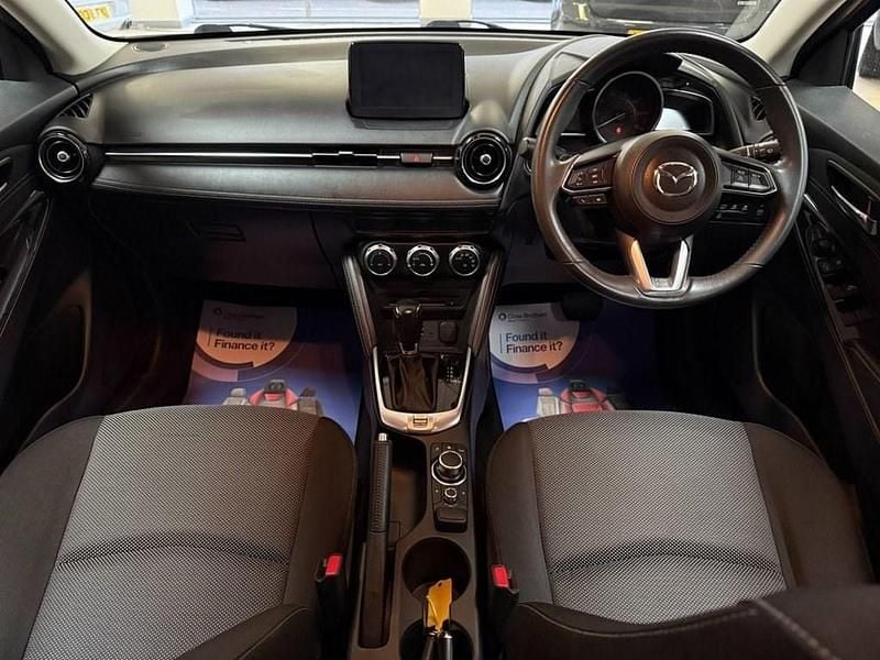 Used Mazda 2 Inclusive 90 HP (66 kW) 2019 Red Hatchback