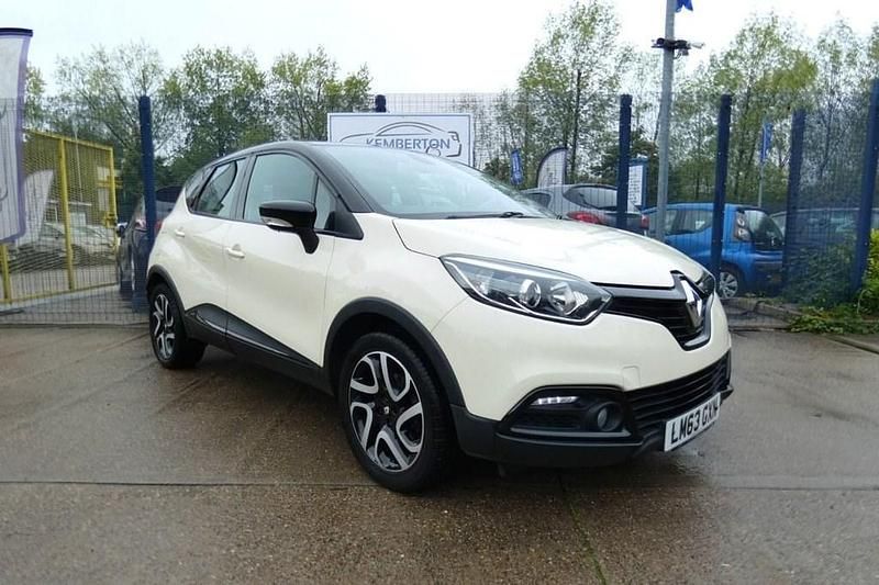 Used Renault Captur Dynamique 90 HP (66 kW) 2013 Beige SUV